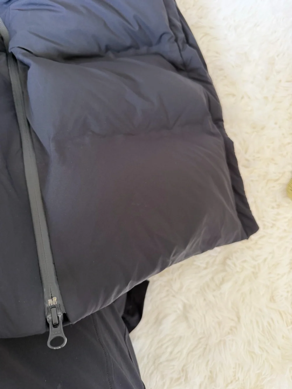 Aritzia The Super Puff™ The Super Puff₂o™ Long - Rainstop - Picture 9 of 15